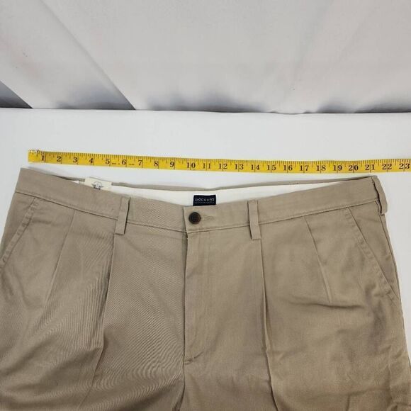 Dockers Size 42x30 Men's Classic Fit Signature Lux Cotton Stretch Pants-Pleated - Picture 3 of 8